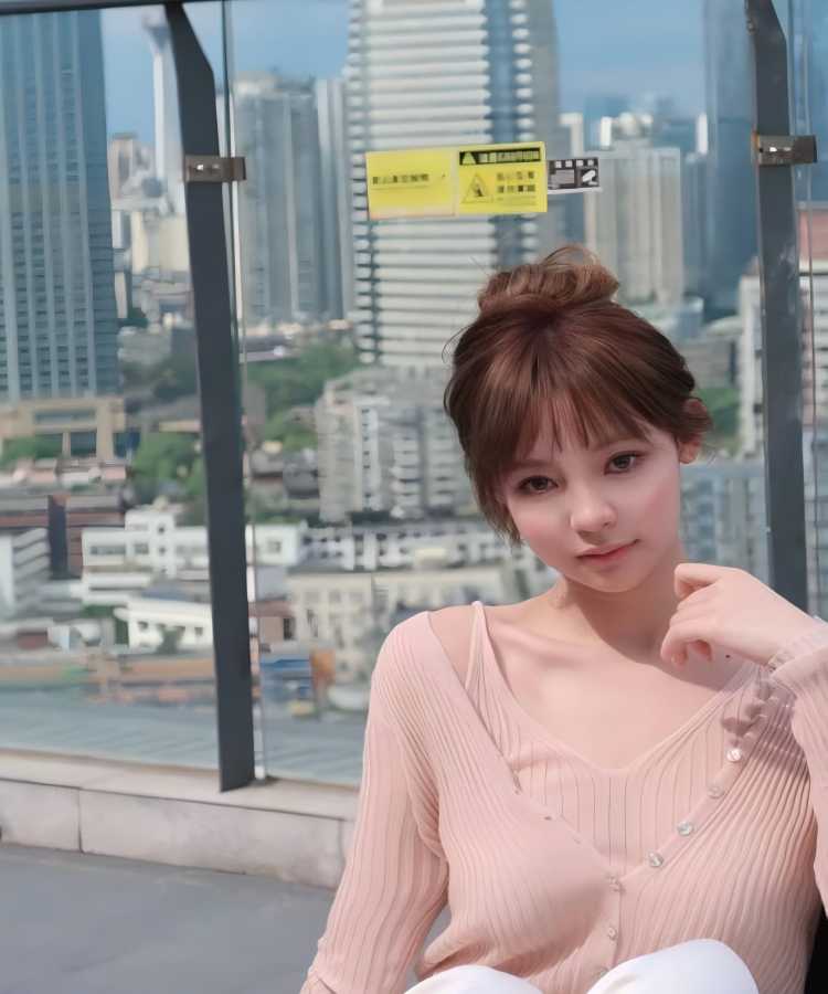 妻子在厨房被三个男人欺负的后果,热播电影推荐